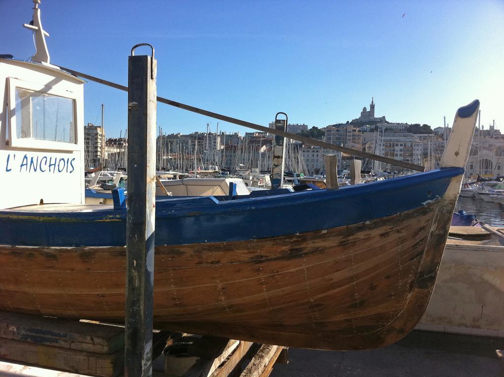 Escale Marseillaise, Grand T2 Calme, Pres Du Vieux Port Pour 2 A 4 Personnes, Nettoyage Rigoureux Marselha Exterior foto